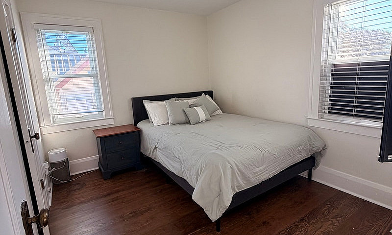 Renovated 3-Bed, 2-B...