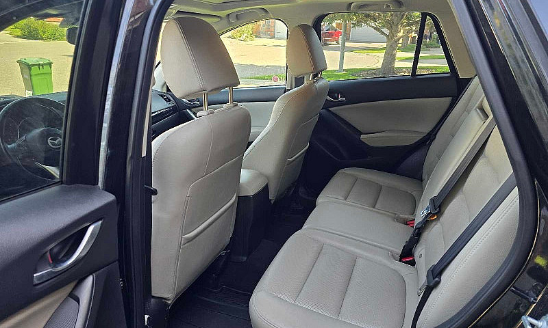 Mazda Cx-5...