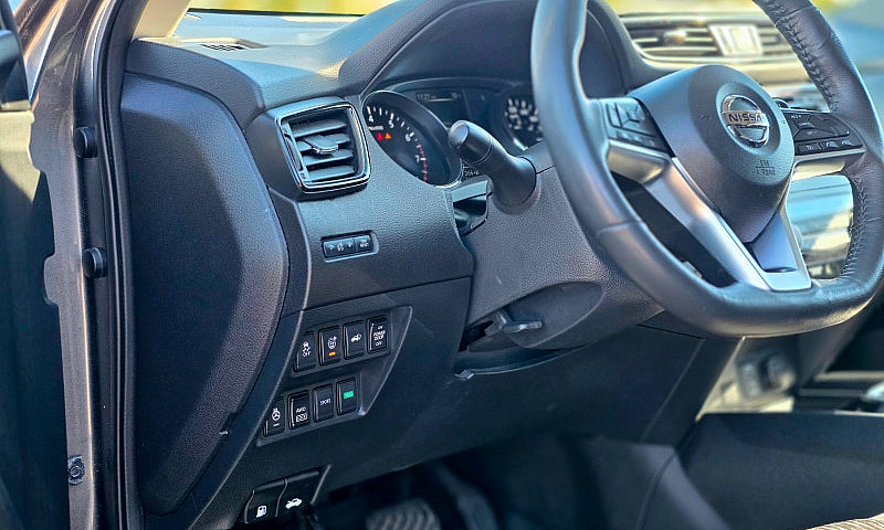 2017 Nissan Rogue Sv...