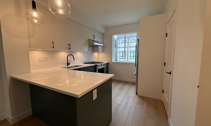 Brand New 2 Bed + 2....