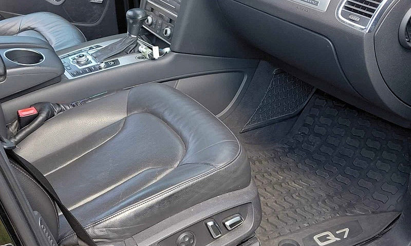 Audi Q7 S-Line Impec...