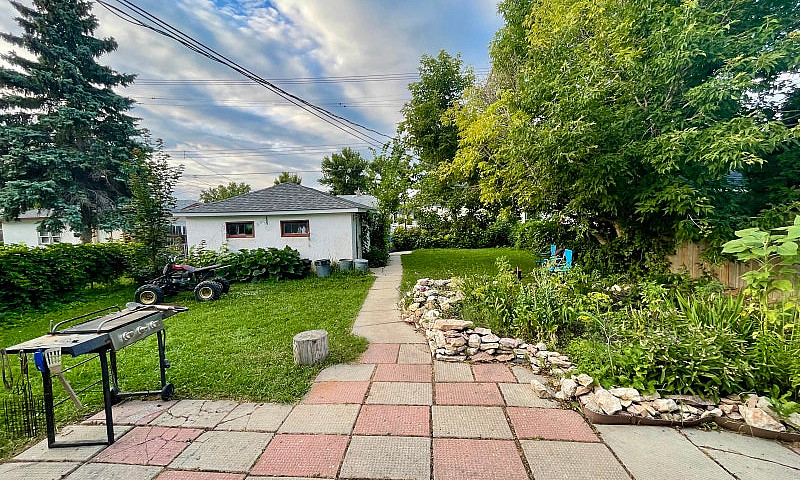 2-Bedroom House For ...