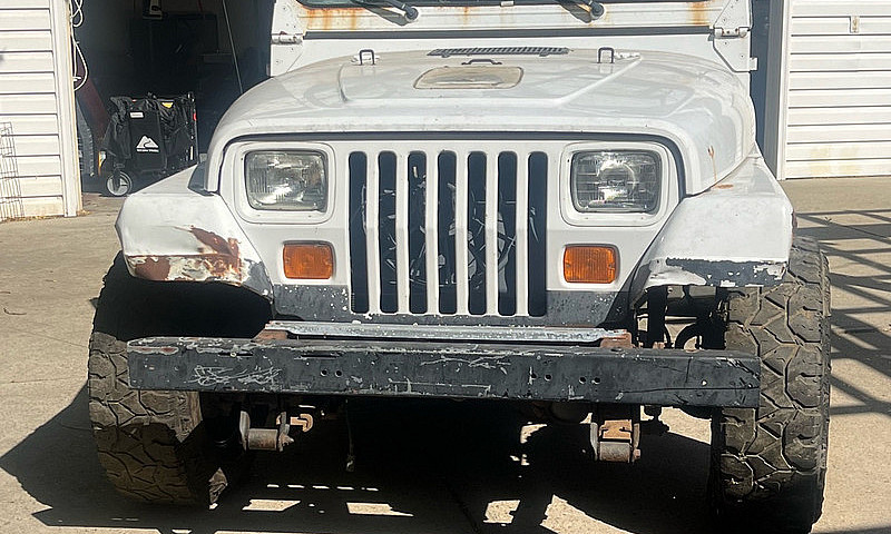 1994 Jeep Wrangler Y...