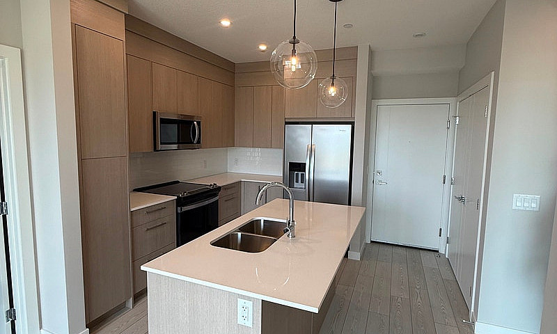 Brand New 2 Bed, 2 B...