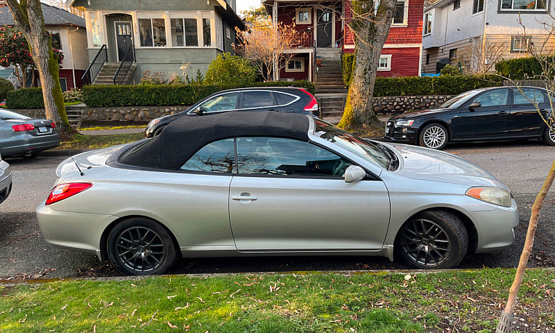 Toyota Solara Conver...