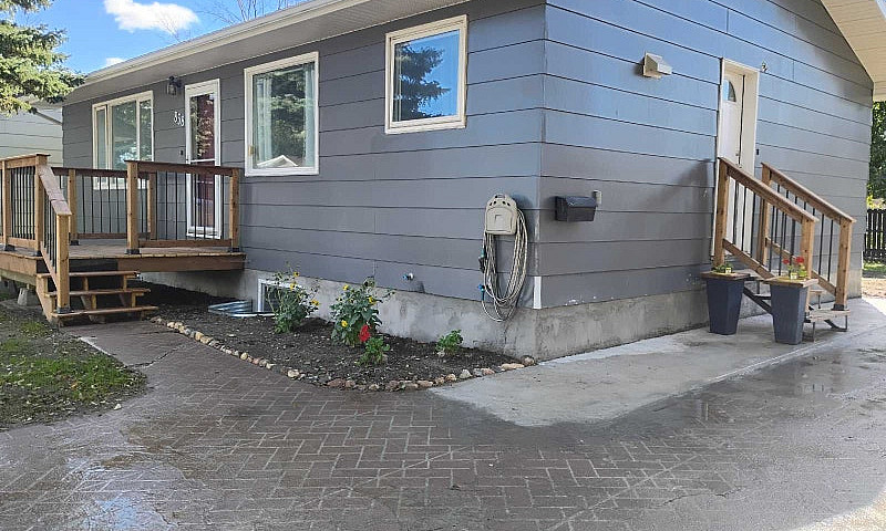 House For Sale/Sherw...