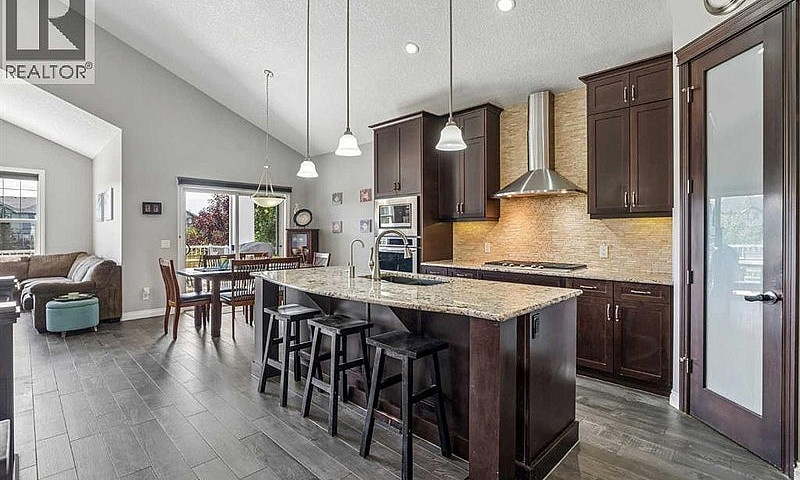 Airdrie, Bayside - E...