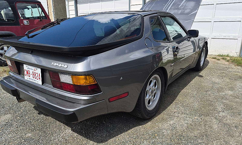 1985 Porsche 944 Cou...