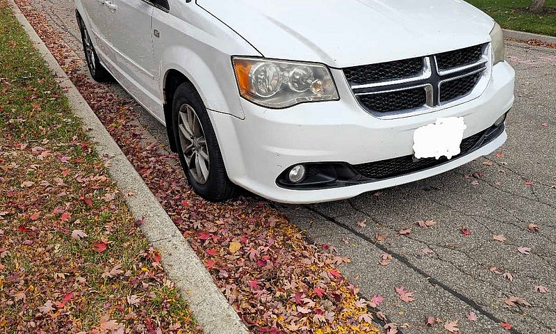 2014 Dodge Grand Gar...