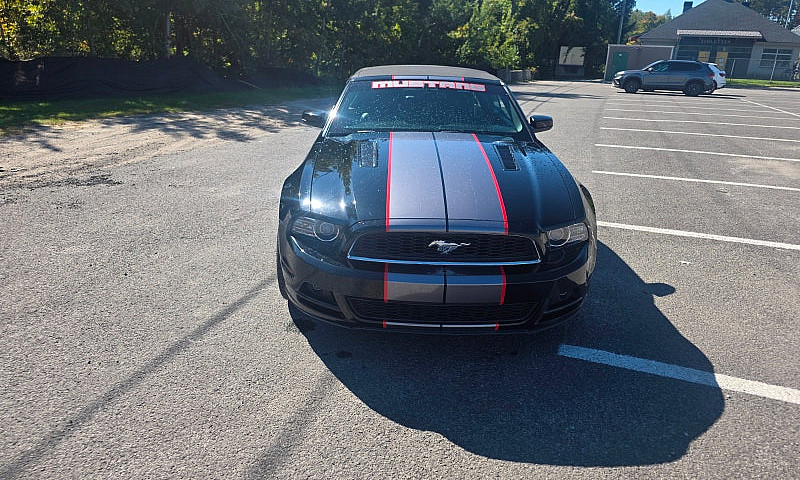 2013 Ford Mustang Gt...