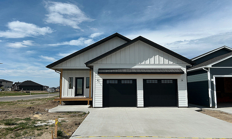 New Modern Farmhouse...