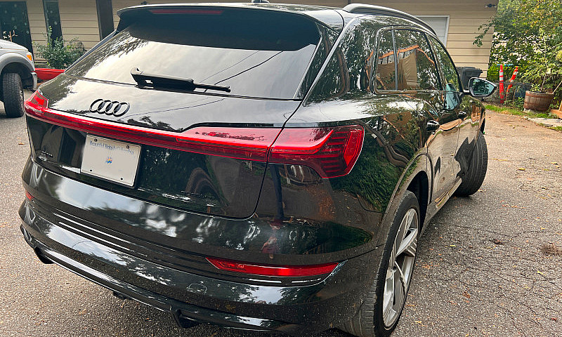 2022 Audi Qs8 E-Tron...