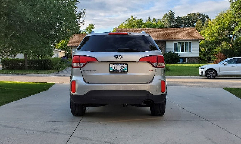 2015 Kia Sorento Fwd...