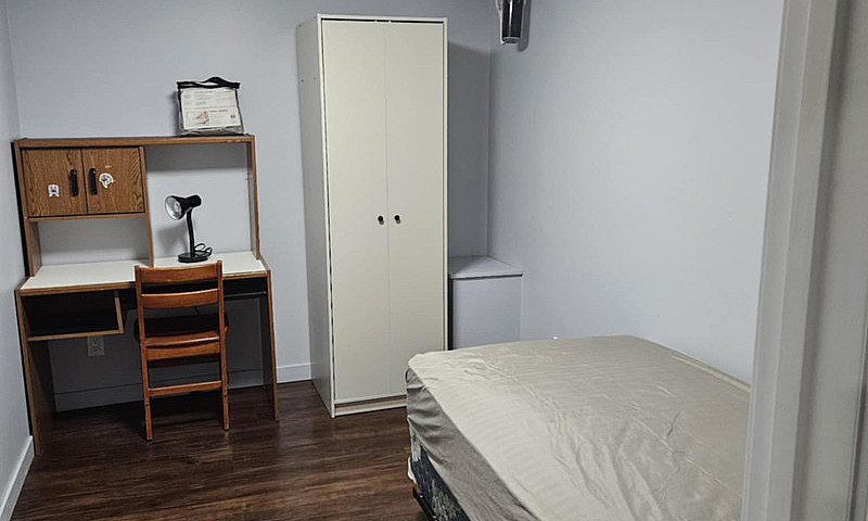 Room For Rent...