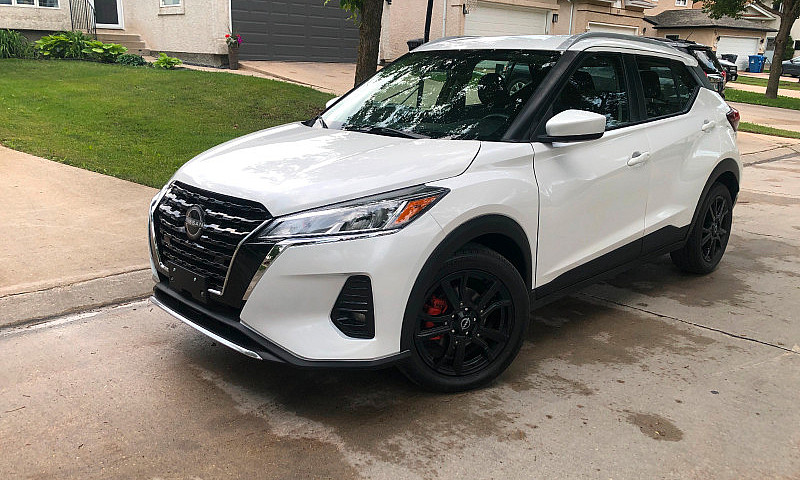 2021 Nissan Kicks Sv...