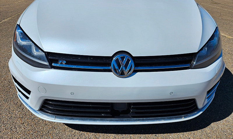 2016 Volkswagen Golf...