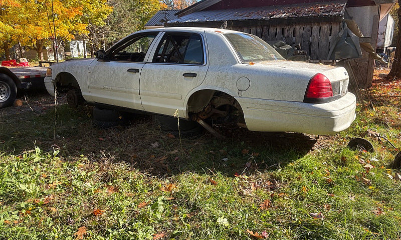 2010 Crown Victoria ...