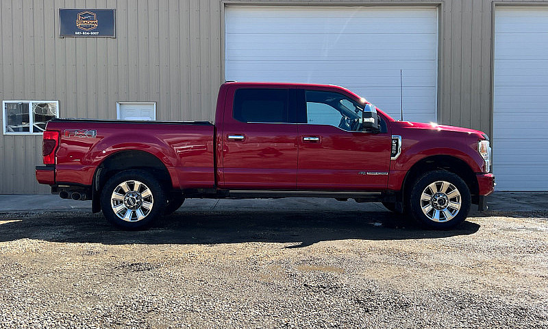 2022 Ford F-350 Plat...
