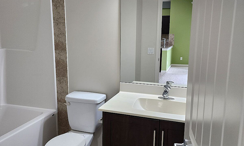 2 Bed 2 Bath For Ren...