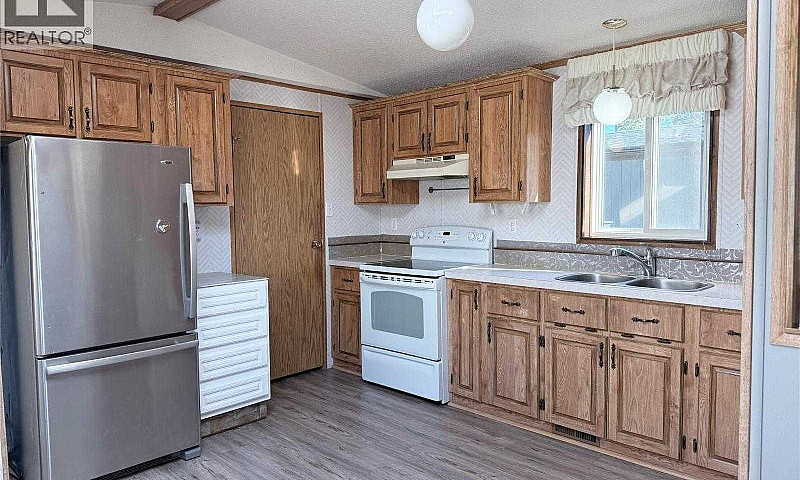 2 Bed ,2 Bath For Re...