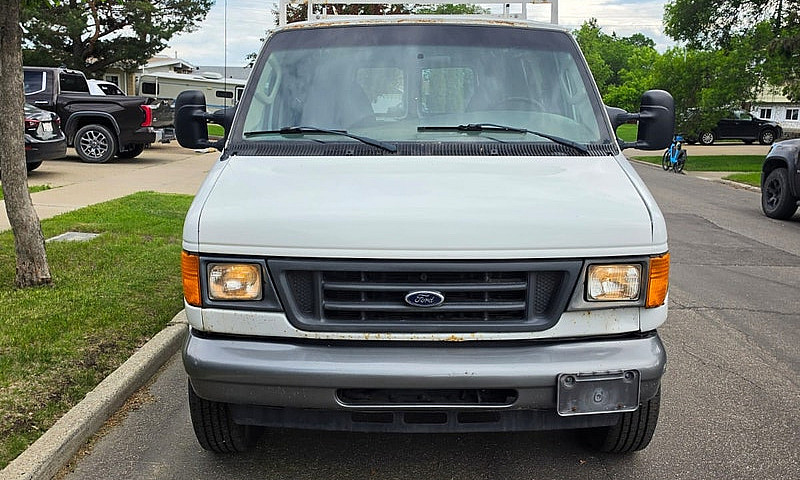 Ford E-350...