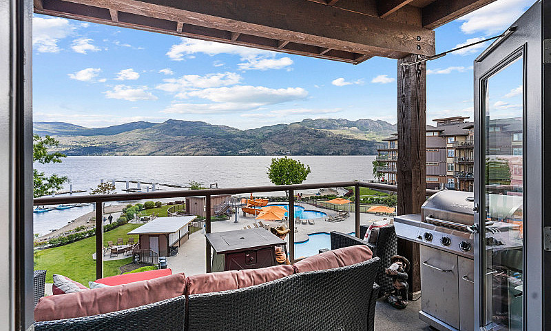 Fully Updated Lake V...