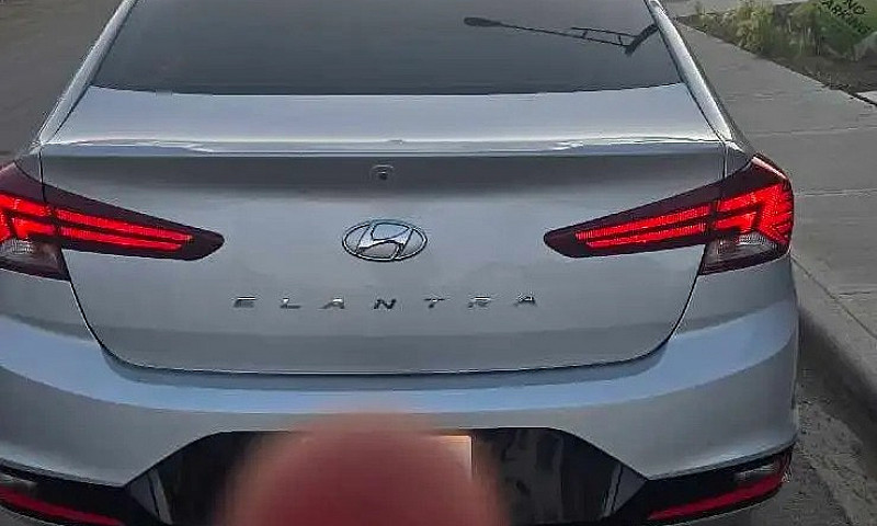 2019 Hyundai Elentra...