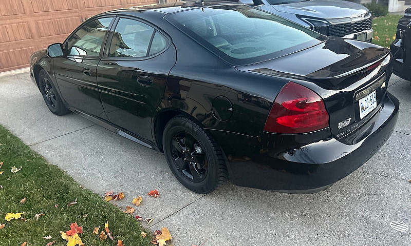  2006 Pontiac, Grand...