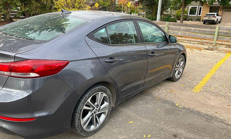 2017  Hyundai Elantr...