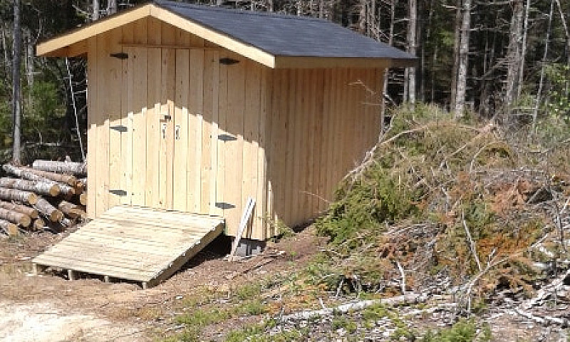 Off Grid Camp For Sa...