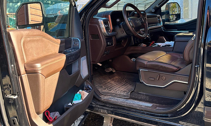 Ford F250 King Ranch...