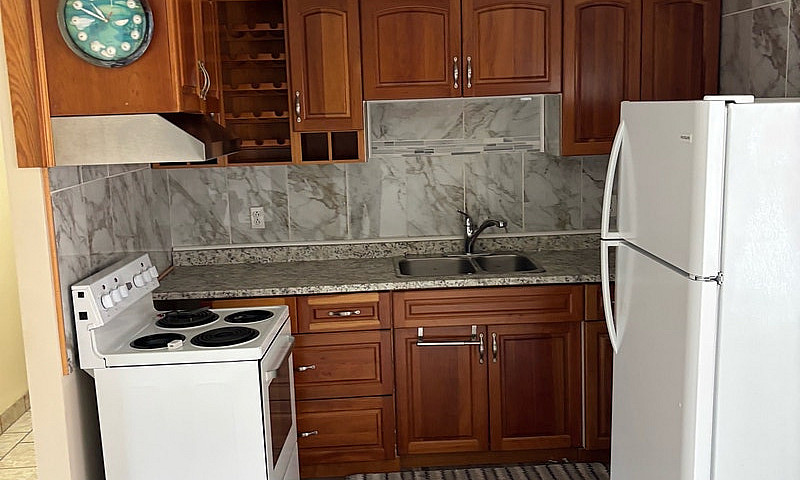 Large 2 Bedroom All ...