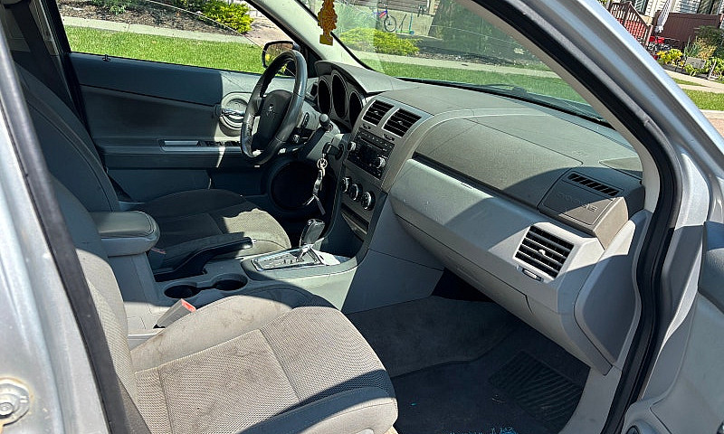 2010 Dodge Avenger ...
