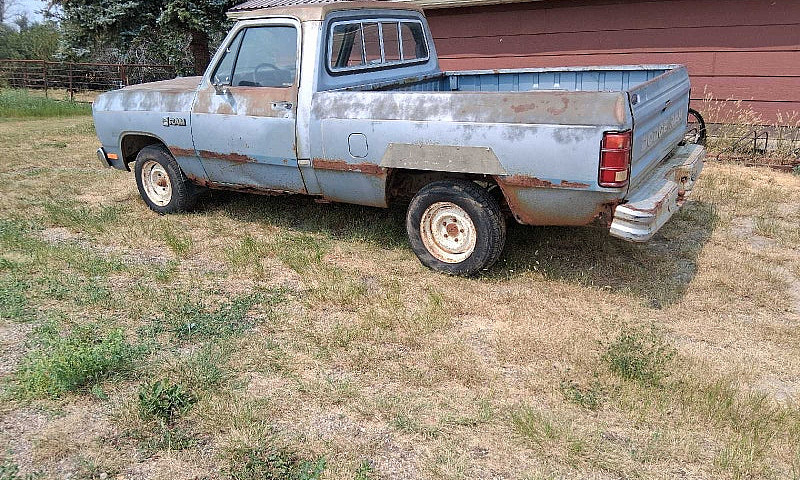 Rare 1985 Dodge D100...