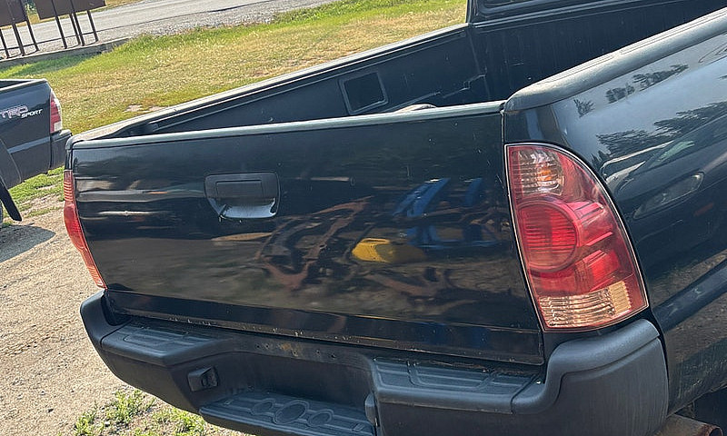 Toyota Tacoma Access...