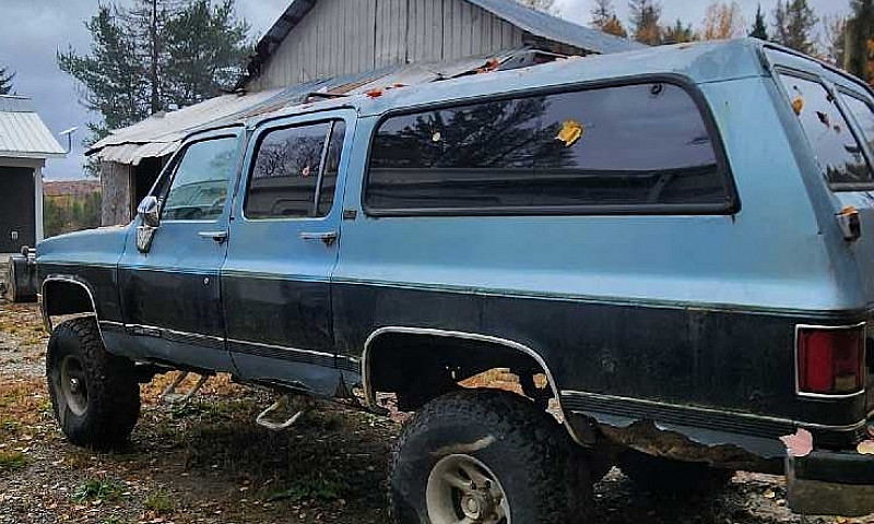 1989 Suburban 4Wd...