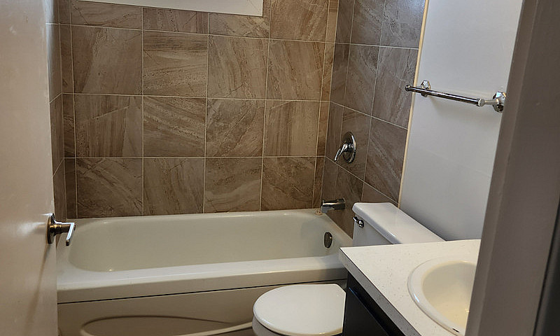 Beautiful 1 Bedroom ...