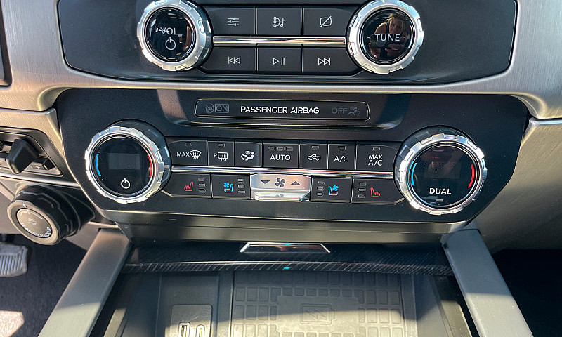 2022 Ford F-350 Plat...