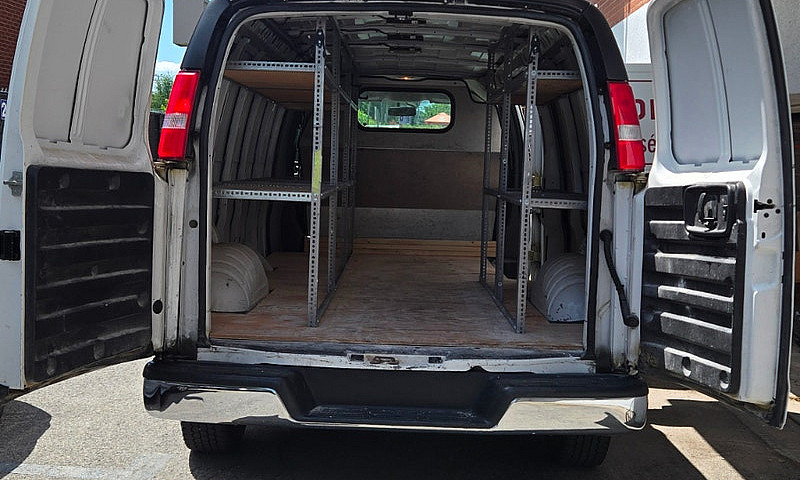 Gmc Savana 2500...
