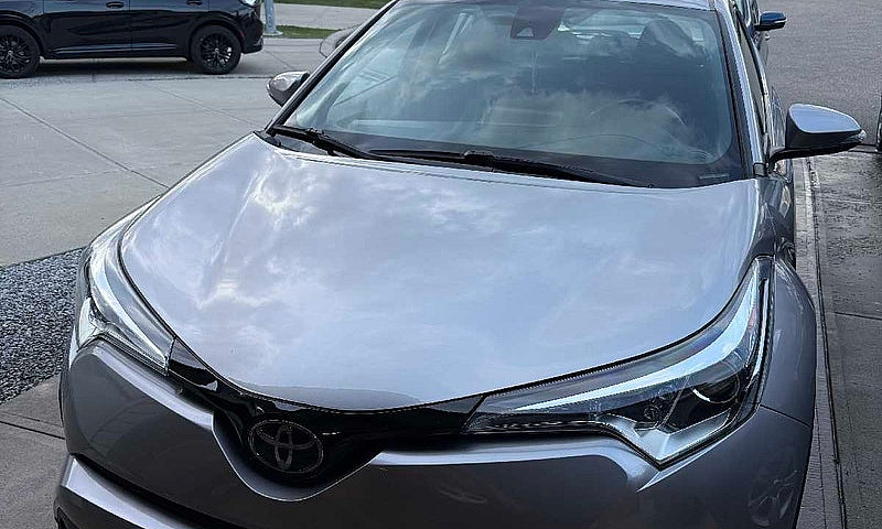 2018 Toyota C-Hr Xle...