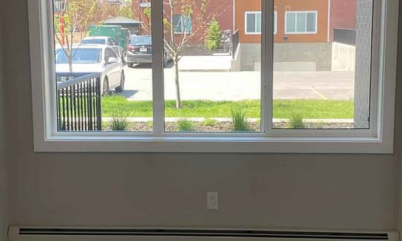 Brand New 2 Bed 2 Ba...