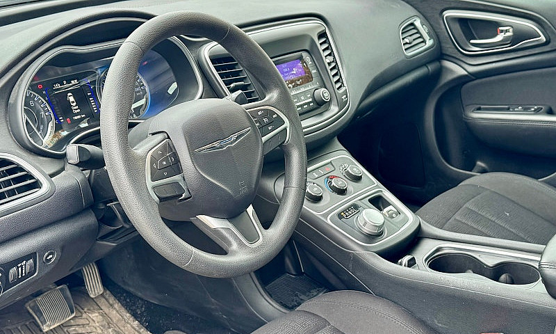 2015 Chrysler 200 Lx...