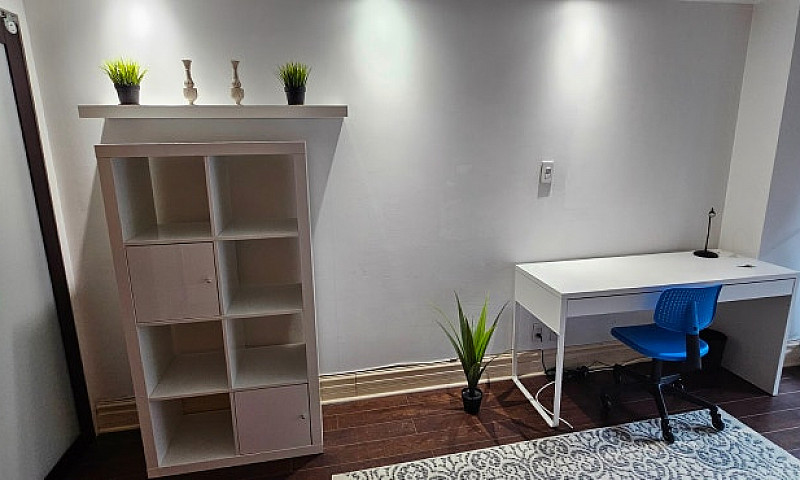 *Gorgeous Condo On T...