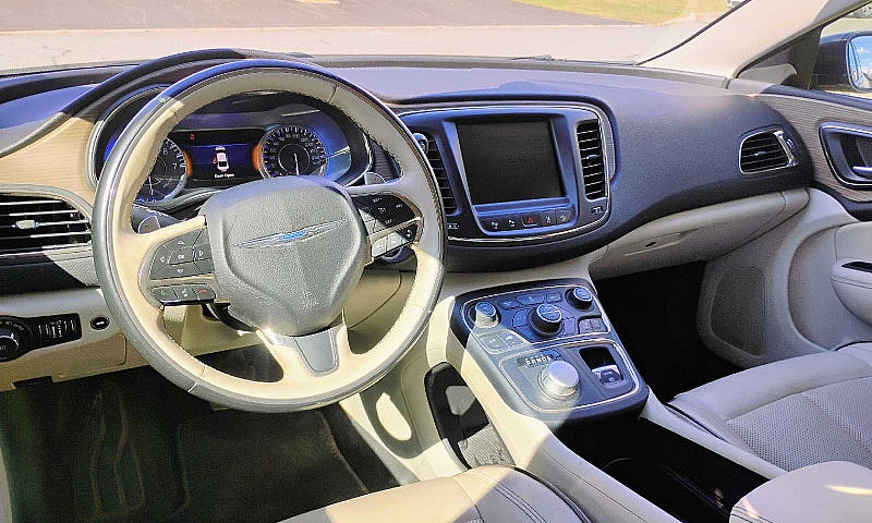 Chrysler 200C 4Wd...