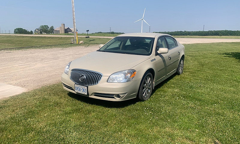 Buick Lucern $2800...