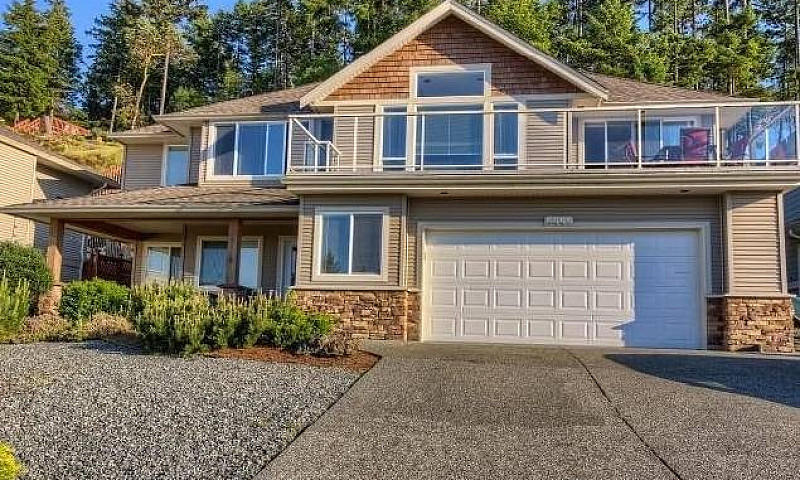 Spacious 1-Bedroom L...