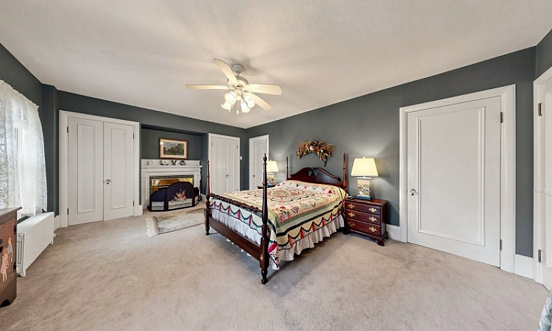 Just Listed! 16 Blak...