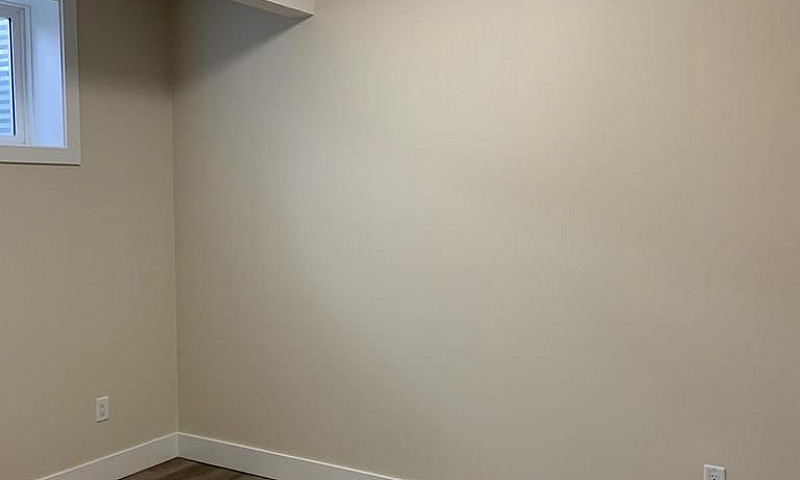 2 Bedroom Basement A...