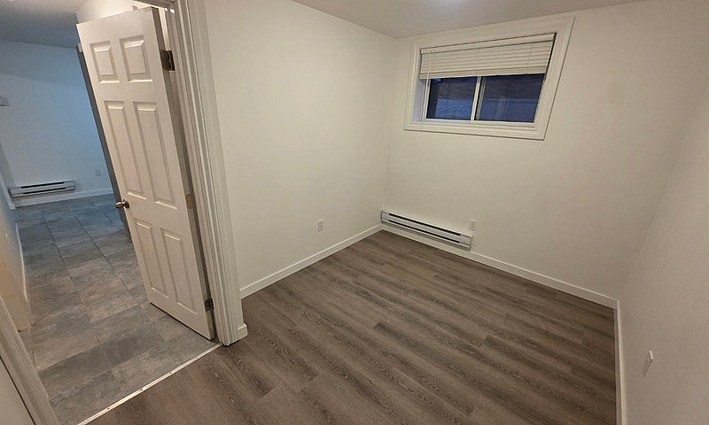 2 Beds 1 Bath Apartm...