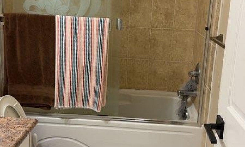 $1,800 / 2Br - 2 Bed...